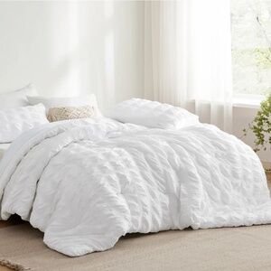 NWT Seersucker Boho Duvet Cover Set in White - QUEEN